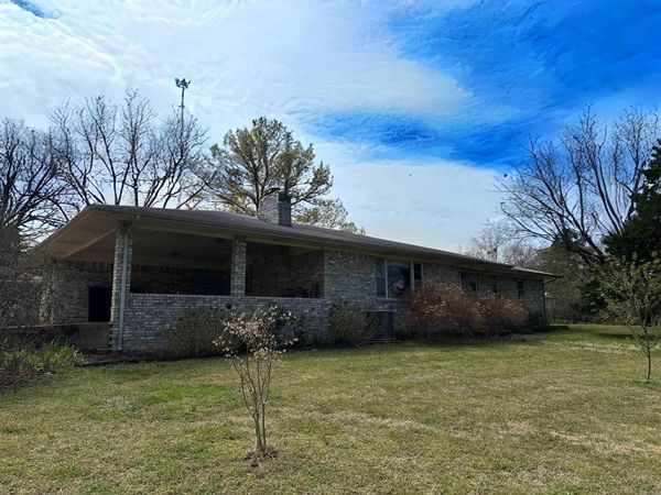 40 Sutton , Batesville, AR 72501