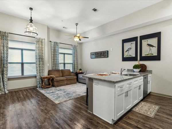 782 Riverfront Parkway, Chattanooga 37402