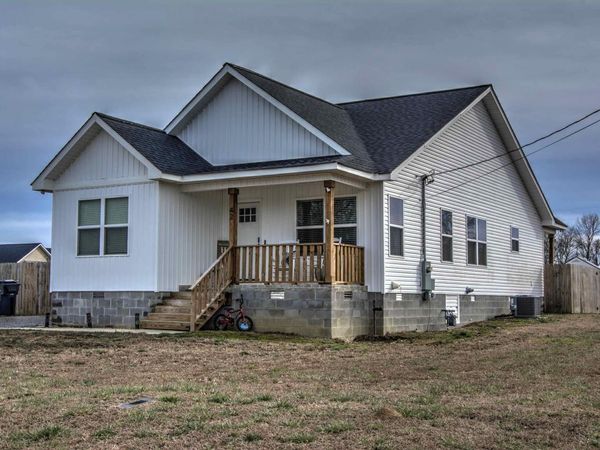 42 Mccurdy Drive, Henagar 35978