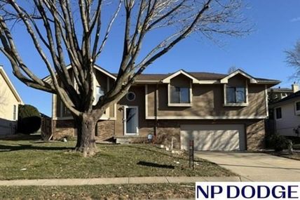 1423 N 159 Street, Omaha, NE 68118