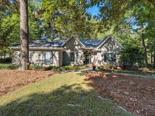 83 Crystal Creek, Hattiesburg, MS 39402