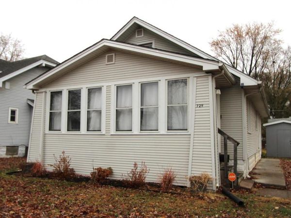 729 S 8TH Street, Clinton, IA 52732
