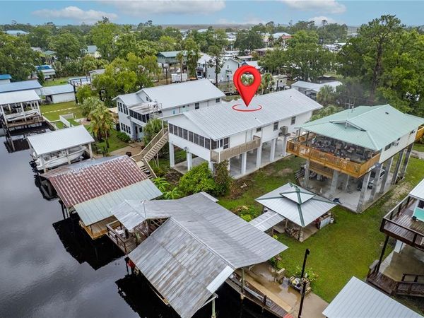 78 SE 901 AVENUE , SUWANNEE, FL 32692