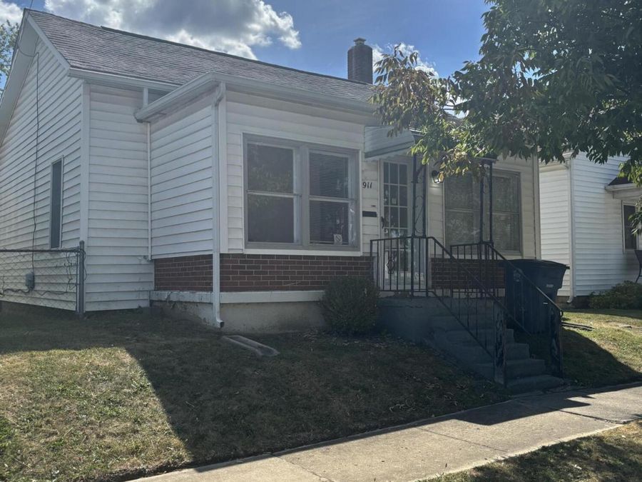 911 Cleveland Avenue, Saint Marys, OH 45885 Photo 1