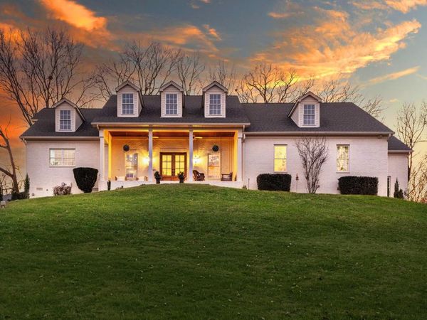 4447 Savage Pointe Dr , Franklin, TN 37064
