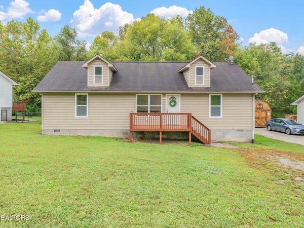 200 Sandy Hill Rd, LaFollette, TN 37766
