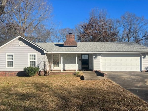 1011 Quail Creek Drive , Russellville, AR 72801