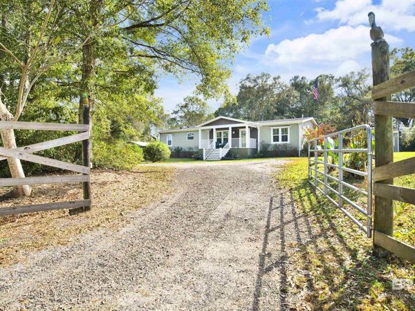 26126 Joe Foley Road, Robertsdale, AL 36567