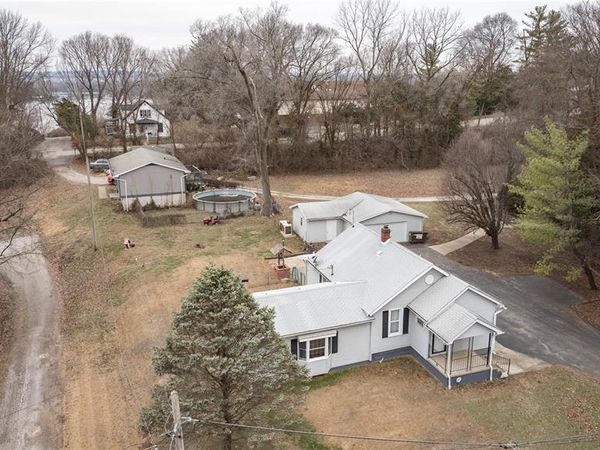 531 Shelly Street , Alton, IL 62002