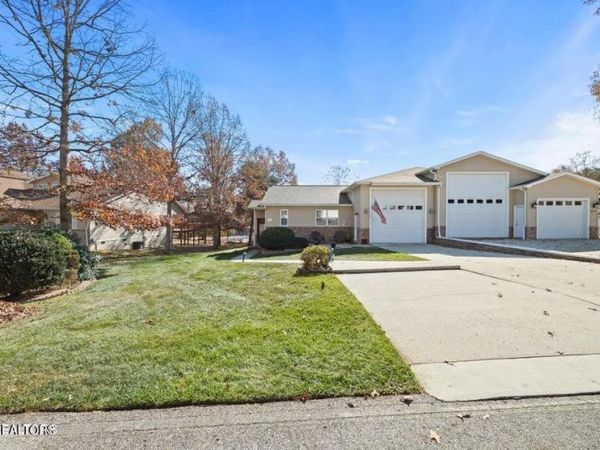 275 Hawthorn Loop, Crossville, TN 38555