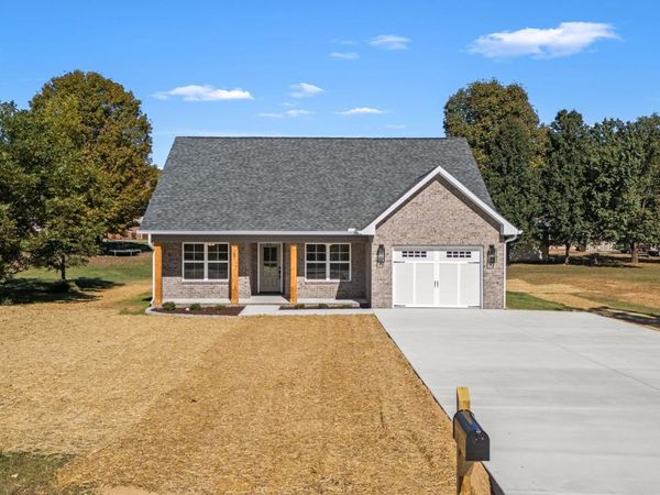 107 Grundy St , McMinnville, TN 37110