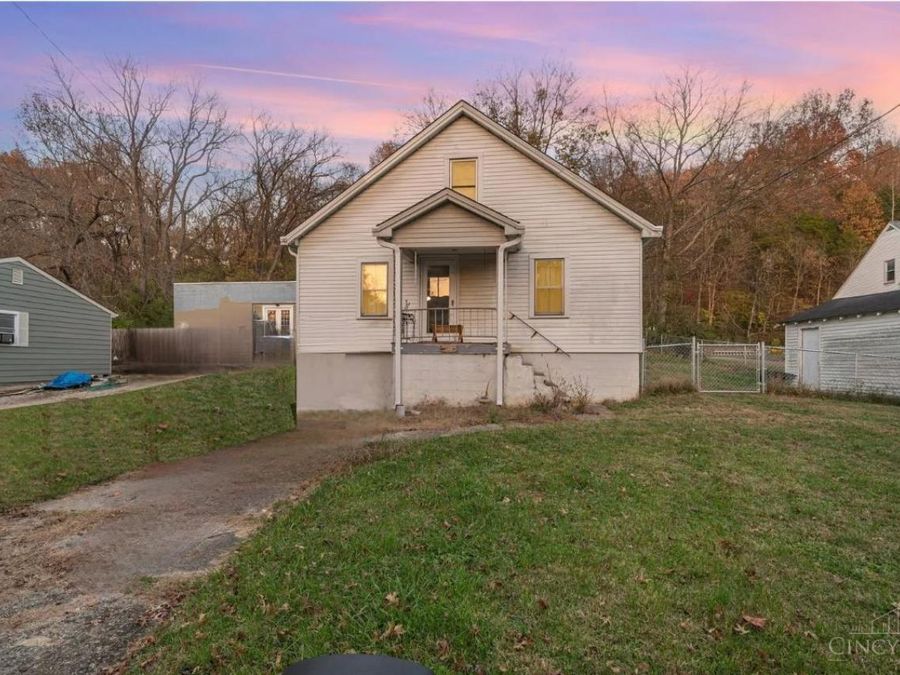 702 Greenmound Road, New Richmond, OH 45157 Photo 1