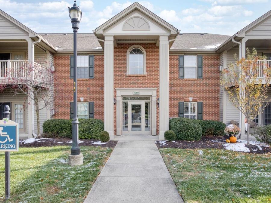 8008 Pinnacle Point Drive, Unit 102, West Chester, OH 45069 Photo 1