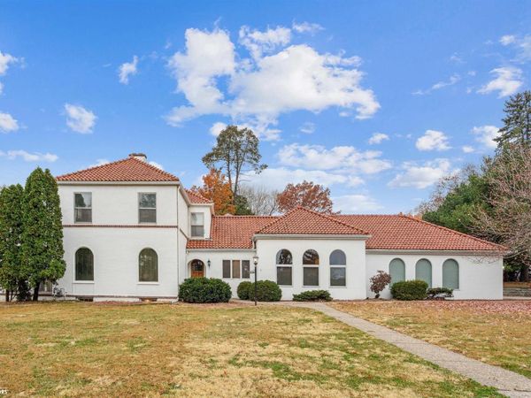 11 Cascade Terrace, Burlington, IA 52601