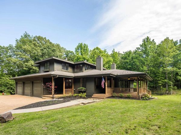 925 BELL MEADE DR , Eads, TN 38028