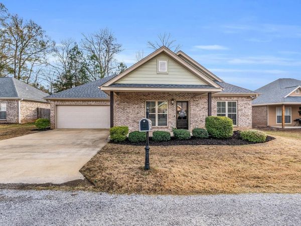 145 Stone Ridge Rd, Starkville, MS 39759