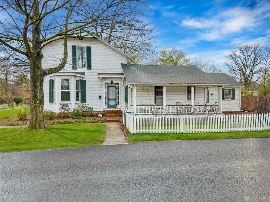 325 W Reynolds Street, Urbana, OH 43078 Photo 1