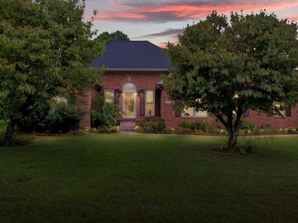 1811 Cascade Ct , Murfreesboro, TN 37127