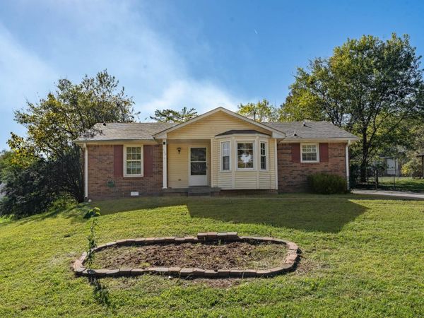 602 Bay Ln , Clarksville, TN 37042