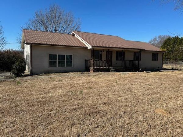 267 W Holly Creek Road , Dalton, GA 30721