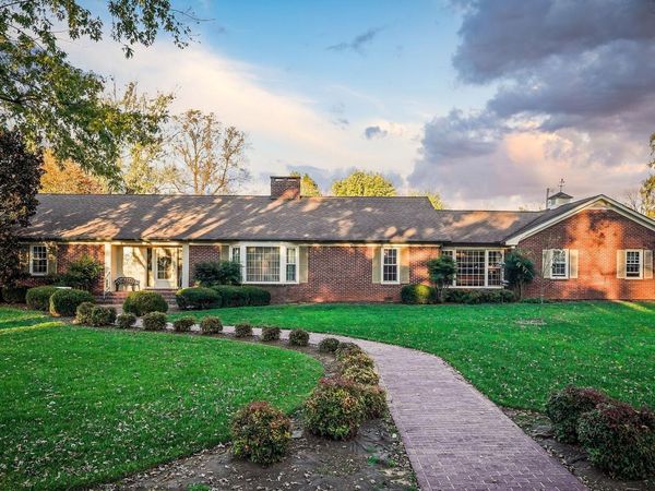 200 Westwood 4th Ave , McMinnville, TN 37110