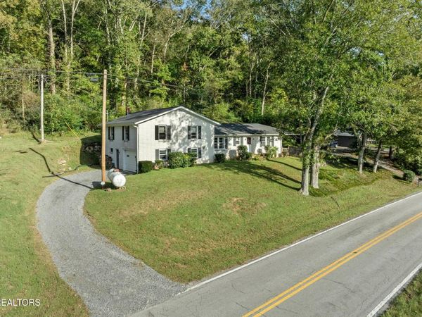 334 Wartrace Hwy, Pleasant Shade, TN 37145