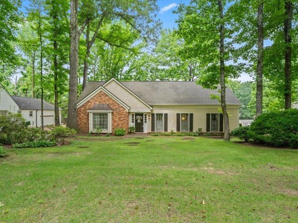 2155 WICKERSHAM LN, Germantown, TN 38139