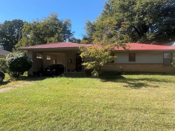 1121 Broadway N , Blytheville, AR 72315