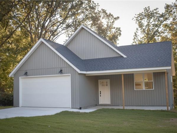 19 Rosenheath Circle , Bella Vista, AR 72715