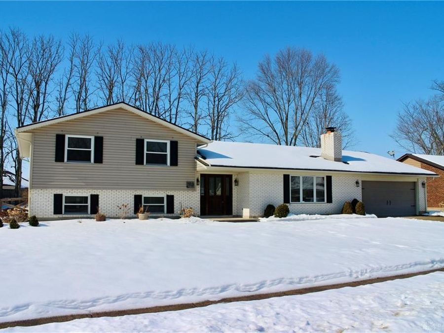 313 Scott Drive, Englewood, OH 45322 Photo 1