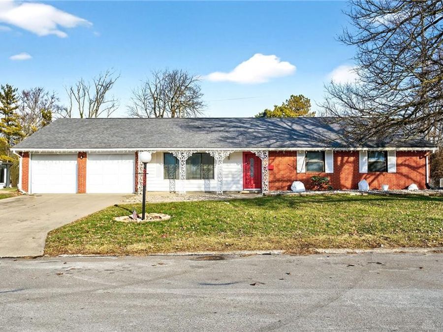 2185 Bending Willow Drive, Kettering, OH 45440 Photo 1