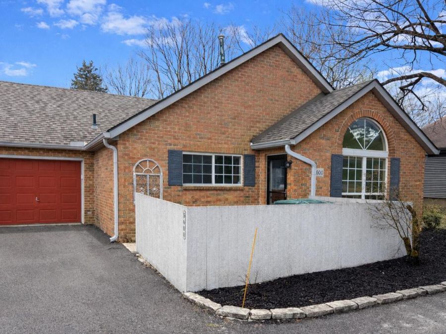 5600 Blendon View Court , Columbus, OH 43230 Photo 1