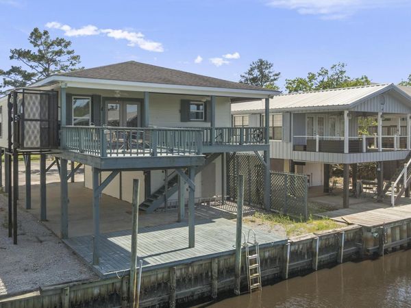 5026 Kilimanjaro St., Bay St. Louis, MS 39520