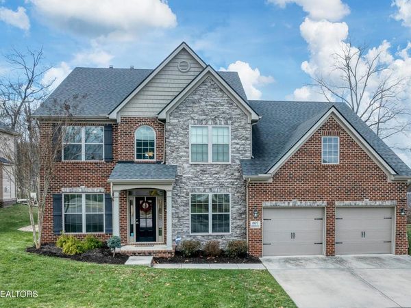 807 Brookwood Lane, Maryville, TN 37801