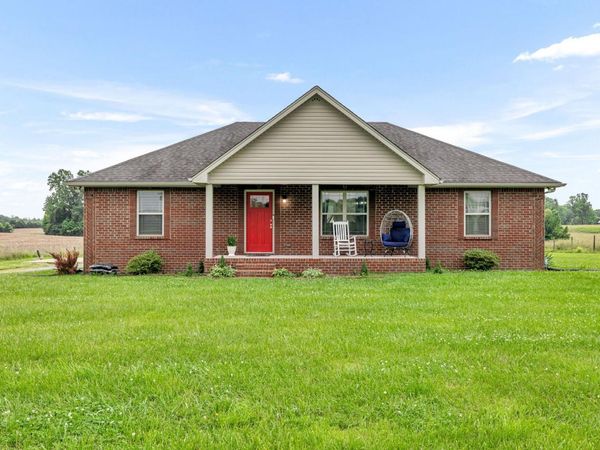 2164 Akersville Rd , Lafayette, TN 37083