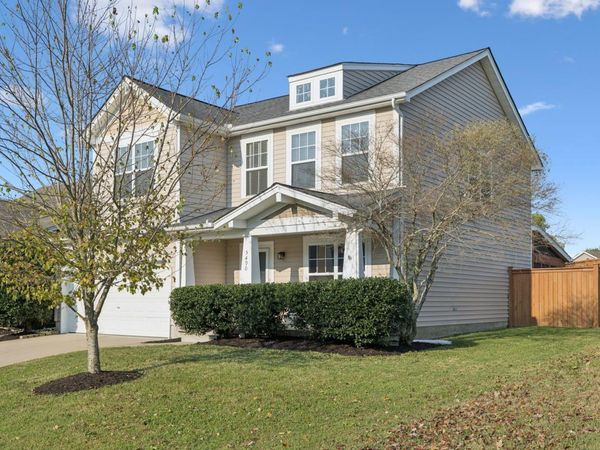 5490 Escalade Dr , Mount Juliet, TN 37122