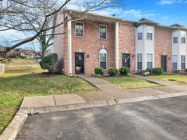 133 Lakebrink Dr , Nashville, TN 37214