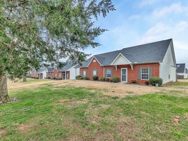 1019 Briggs Ln , Spring Hill, TN 37174