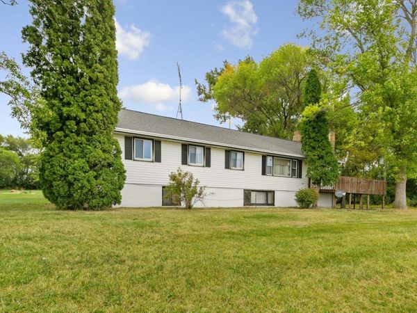 44650 State Highway 19 , Gaylord, MN 55334