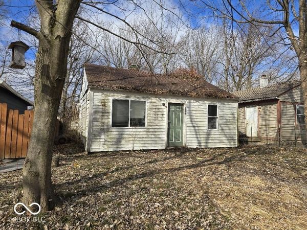 2876 Stuart Street , Indianapolis, IN 46218