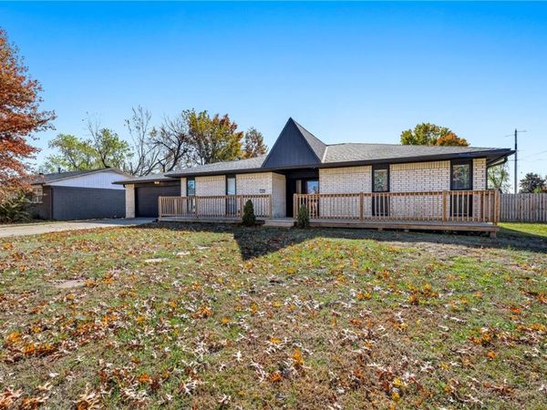 1408 W Callahan Drive , Rogers, AR 72758
