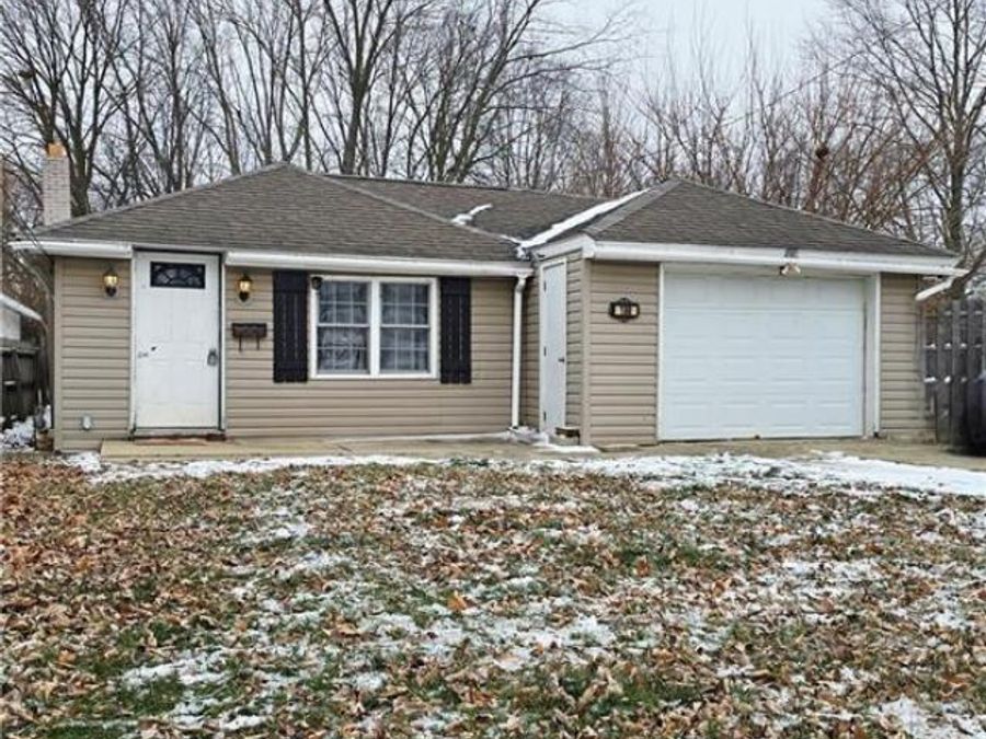 188 S Walnut Street , London, OH 43140 Photo 1