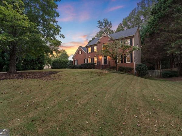 3505 Chartwell Drive, Suwanee, GA 30024