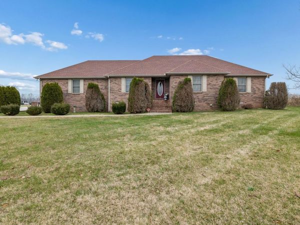 788 Long Creek Rd , Lafayette, TN 37083