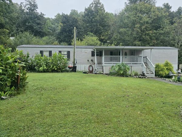 157 Longbranch Rd , Hohenwald, TN 38462