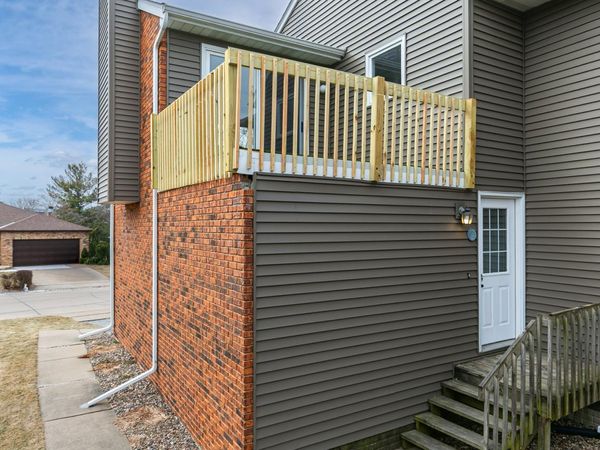 2514 E 51st Street, Unit E, Davenport, IA 52807
