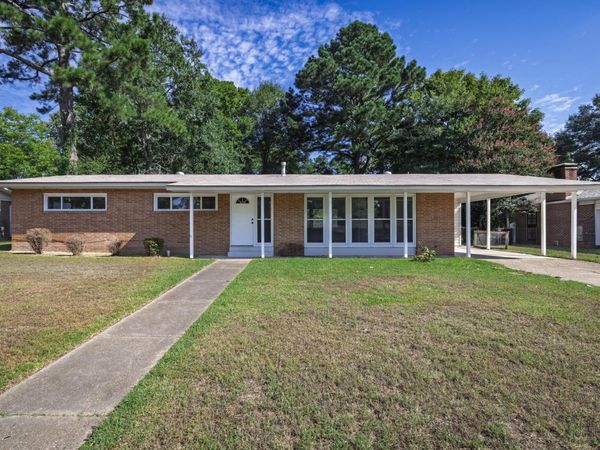 1904 Center , Arkadelphia, AR 71923