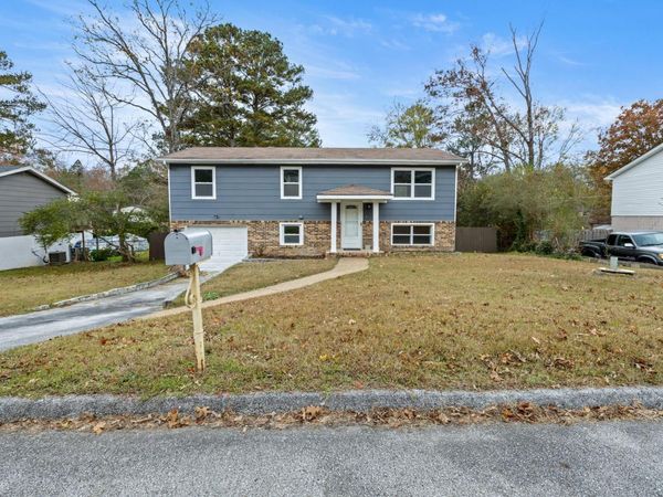 4060 E Freedom Circle, Ooltewah 37363