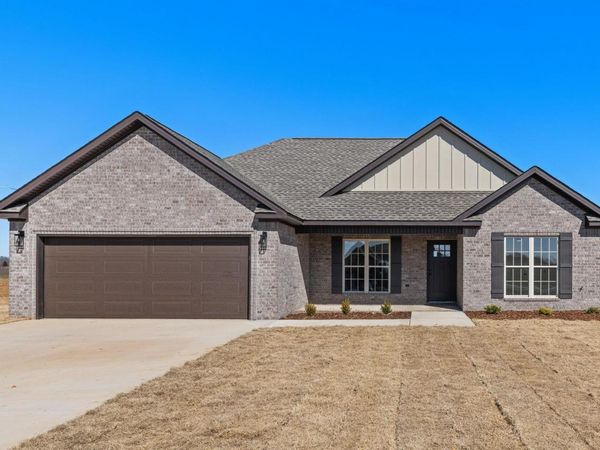 998 Co Rd 31, Killen, AL 35645