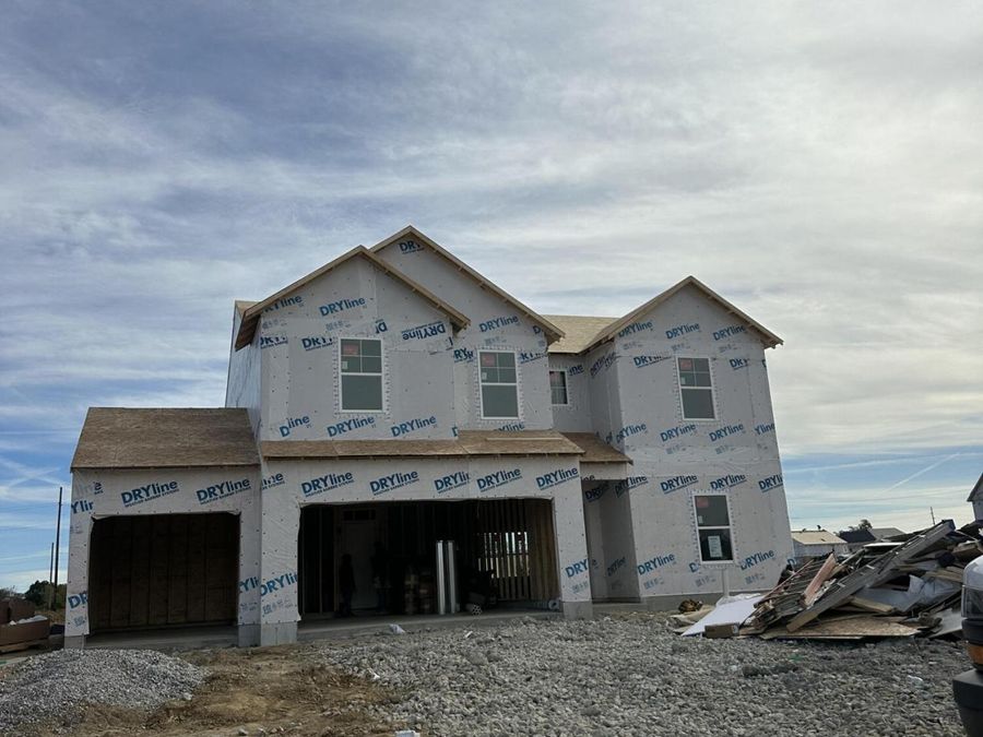 437 Luke's Circle, London, OH 43140 Photo 1